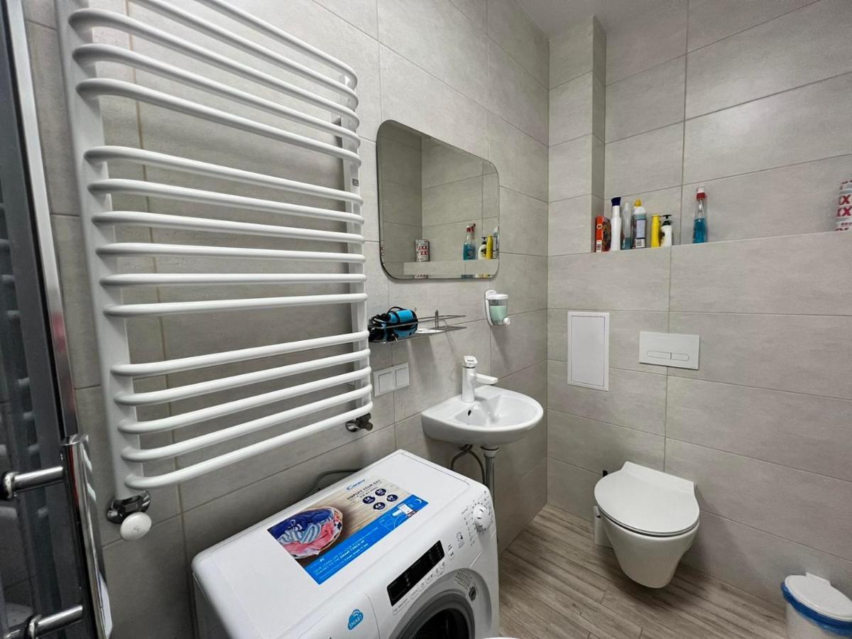 Transfer Apartament І.Franka 59 Lviv Exterior foto